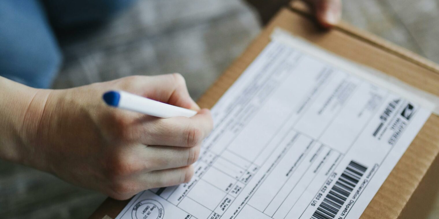 Kaip siųsti didesnius daiktus, kurių nepriima paštomatai?