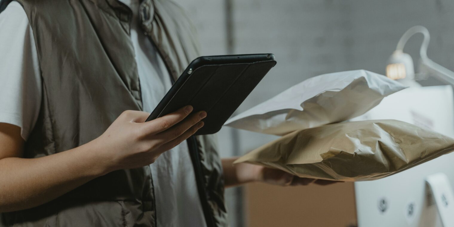 Kiek kainuoja siųsti siuntą Lietuvoje?